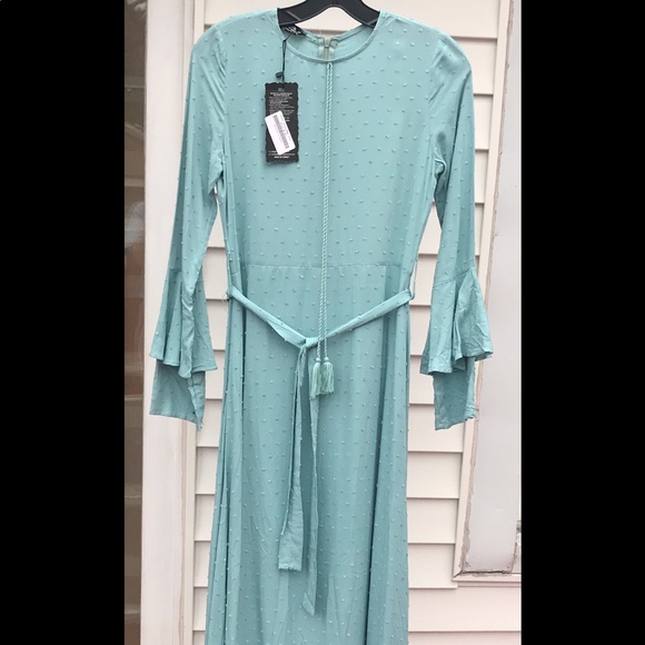 BEAUTIFUL Full length, long sleeve blue Dress - Picture 2 of 2